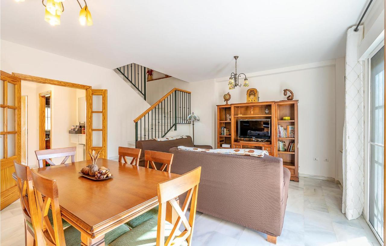 3 Bedroom Stunning Home In Сенес де ла Вега Экстерьер фото