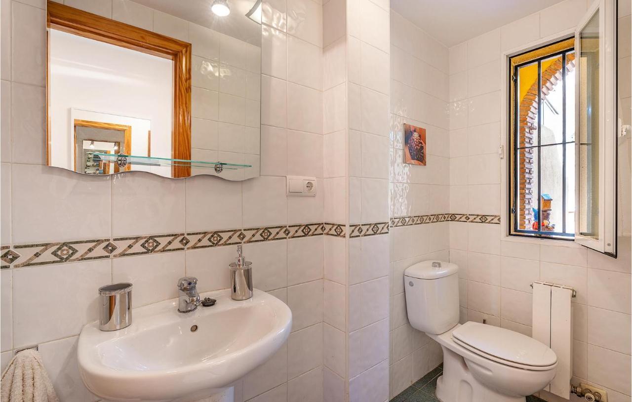 3 Bedroom Stunning Home In Сенес де ла Вега Экстерьер фото