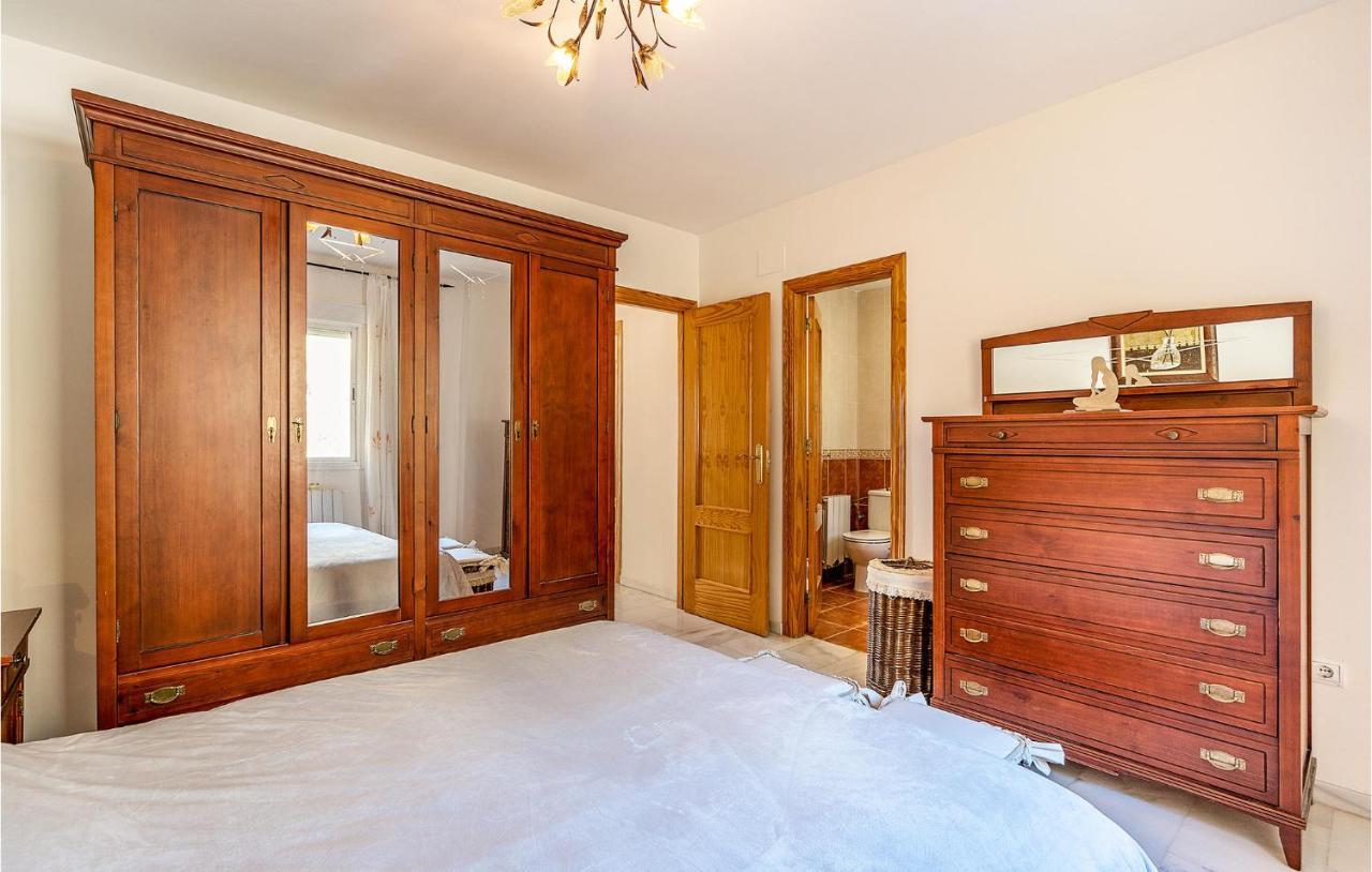 3 Bedroom Stunning Home In Сенес де ла Вега Экстерьер фото